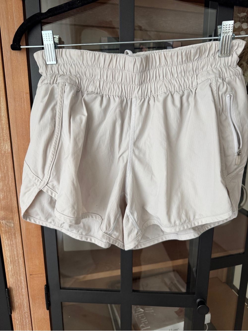 Lululemon Tracker Shorts running V 4" swift ultra lined zipper low rise - Picture 6 of 9